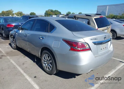 2015 Nissan Altima 2.5/2.5 S/2.5 Sl/2.5 Sv z USA, uszkodzony, nr VIN 1N4AL3AP0FC280489